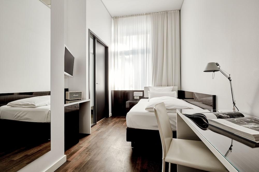 The Pure, Frankfurt, A Member Of Design Hotels Fráncfort del Meno Exterior foto