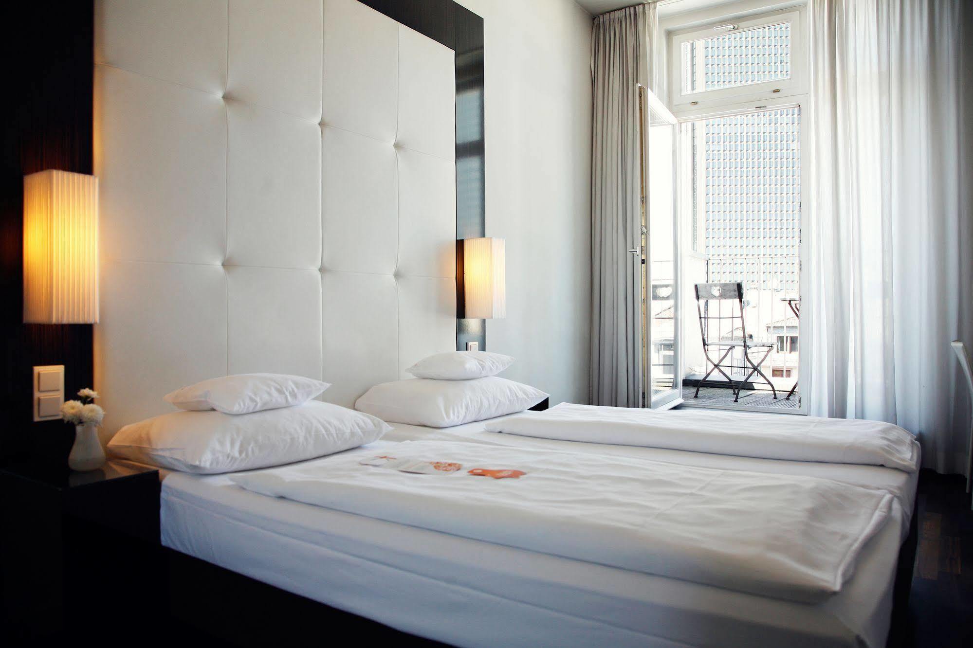 The Pure, Frankfurt, A Member Of Design Hotels Fráncfort del Meno Exterior foto